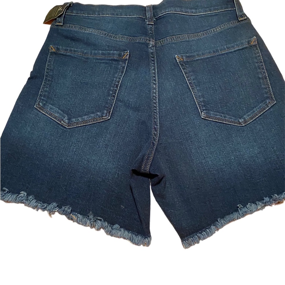 NWT A.N.A. High Rise Midi Short 5” inseam size 6 - Picture 2 of 4
